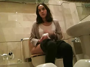 Lihatlah Remaja Sial ...
